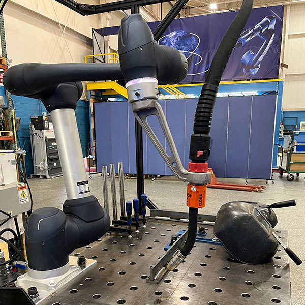 ¿Qué son los cobots de soldadura? Guía 2025 para robots colaborativos